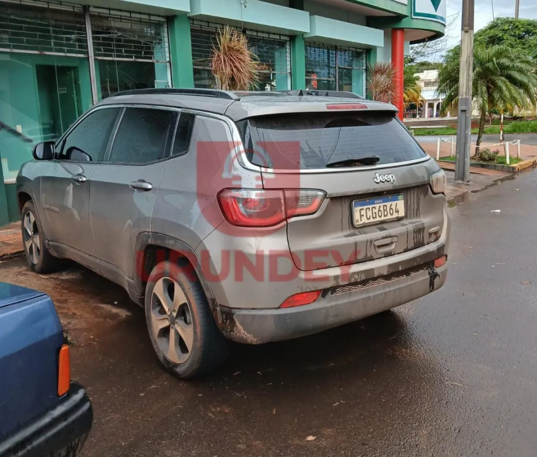 PJC: Hallan abandonada frente a una farmacia, camioneta cuyo propietario fue asesinado en Brasil