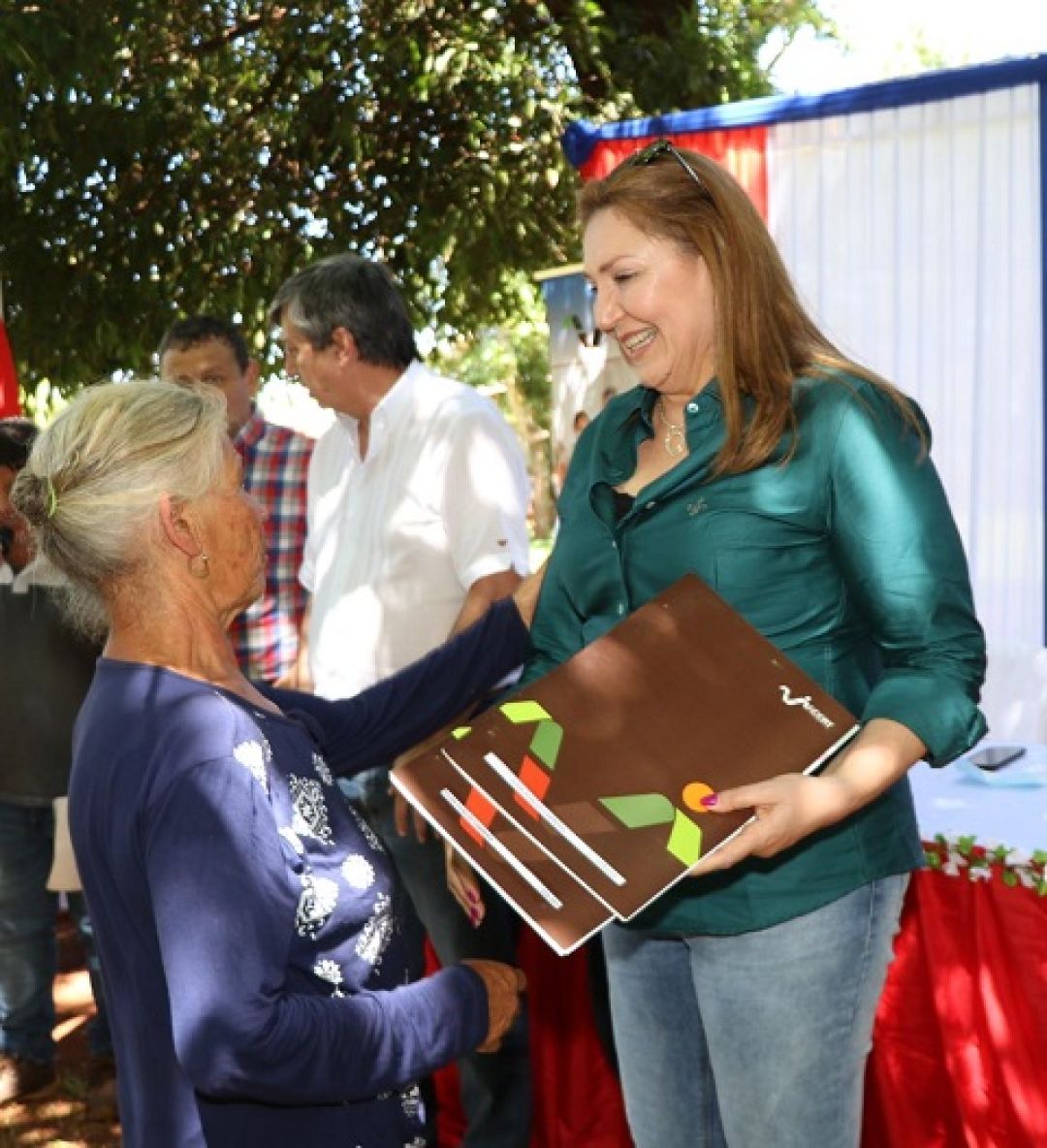 De ser elegida como candidata a vicepresidenta, González Yaluff dijo que tendrá fuerte compromiso con el campesinado