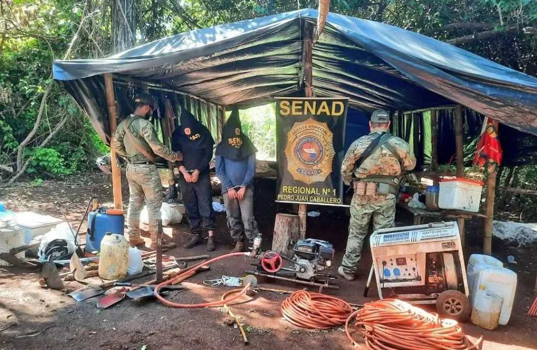Caen dos colombianos con marihuana vip en Capitán Bado en un operativo de la SENAD