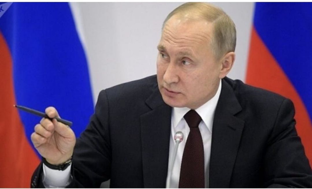 Putin dice a Macron que obtendrá sus objetivos por la negociación o por la guerra
