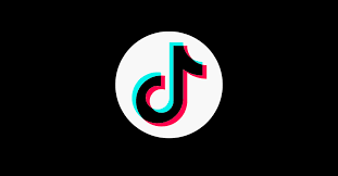 Biden no descarta prohibir TikTok en EEUU: “Yo no la tengo en mi celular”
