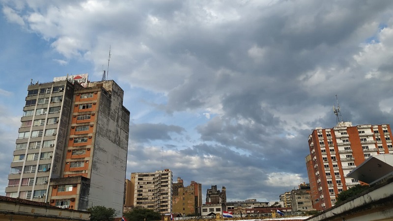 Meteorologia:pronostican miercoles caluroso,con chaparrones y tormentas