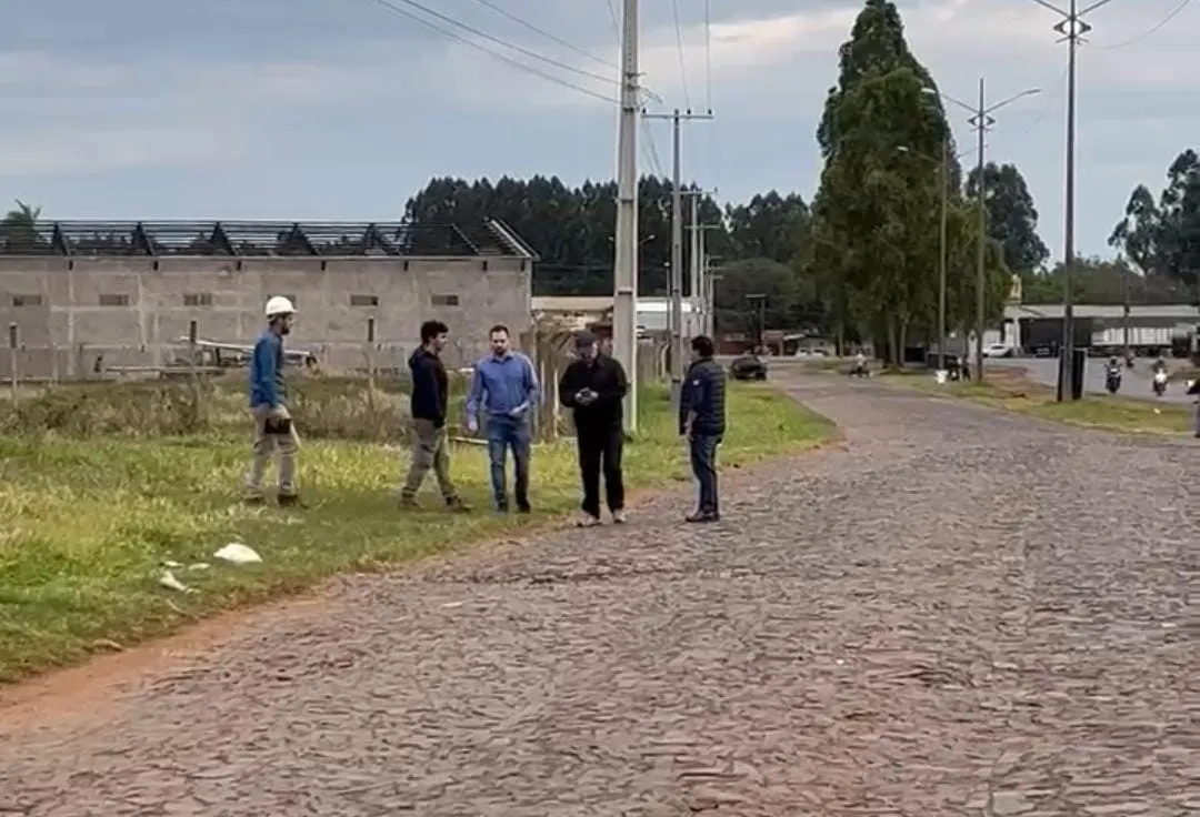 PJC: Gobernación de Amambay e Itaipú Binacional asfaltarán 3.000 metros de la línea internacional