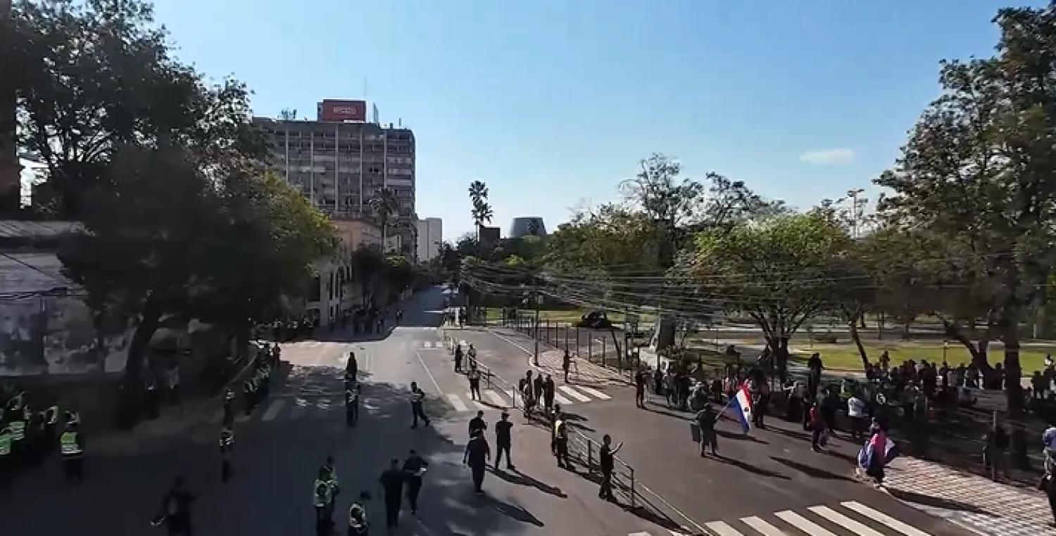 Escasa convocatoria en la marcha de la denominada “Generación Z”