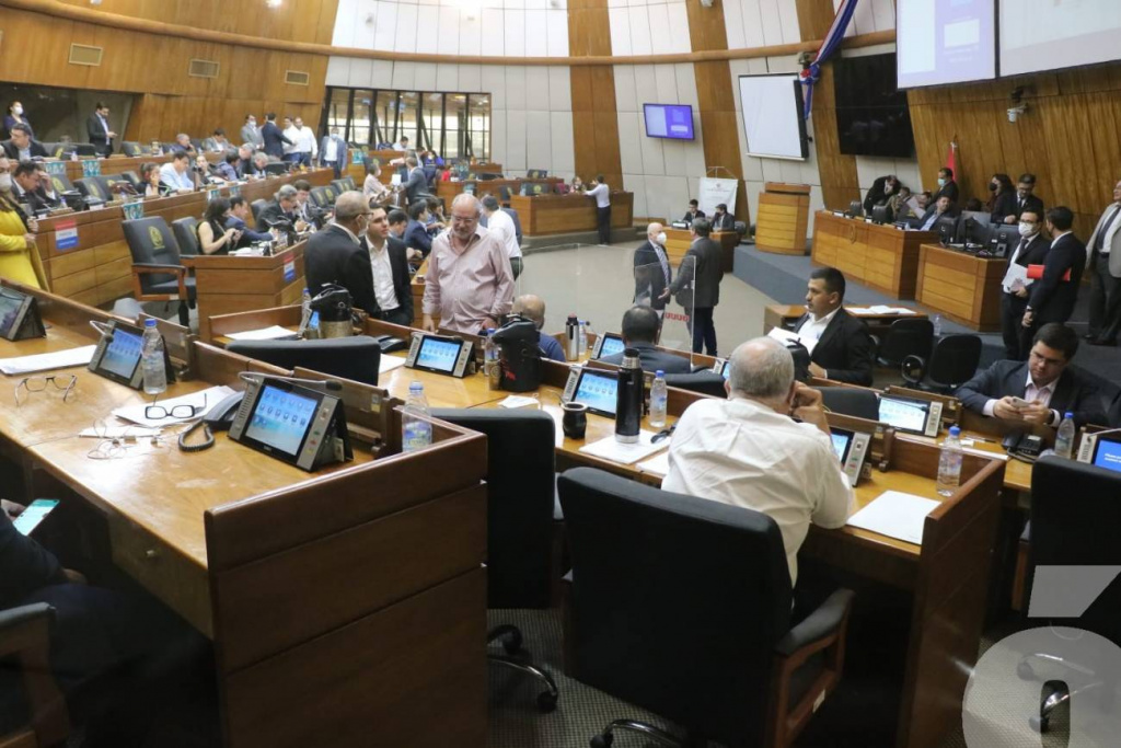 Diputados aprueban pedido de informe sobre pago de subsidio a funcionarios del Ministerio de Justicia
