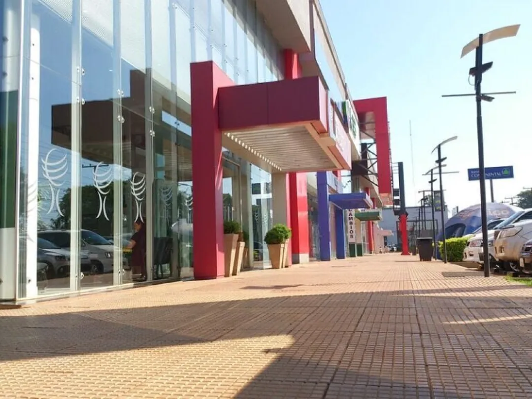 Asaltan a una mujer cuando se dirigía al banco y le roban G. 27 millones