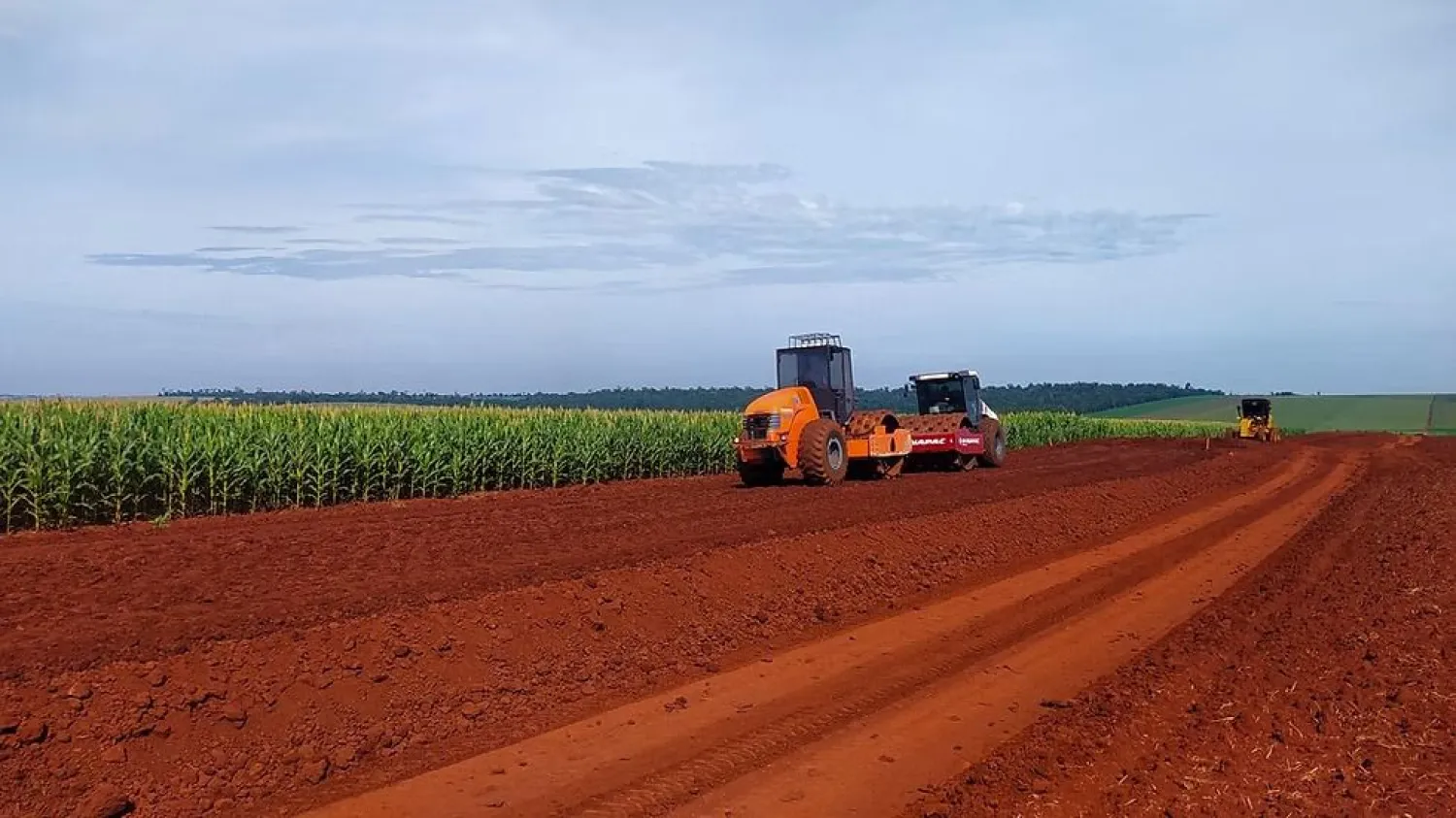 Empresa brasilera especialista en suelos anuncian inversión en Paraguay