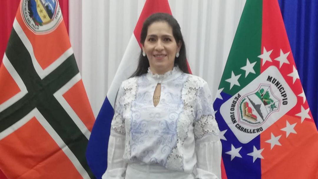 Concejala Carolina Yunis asumirá intendencia y se llamará a elecciones municipales
