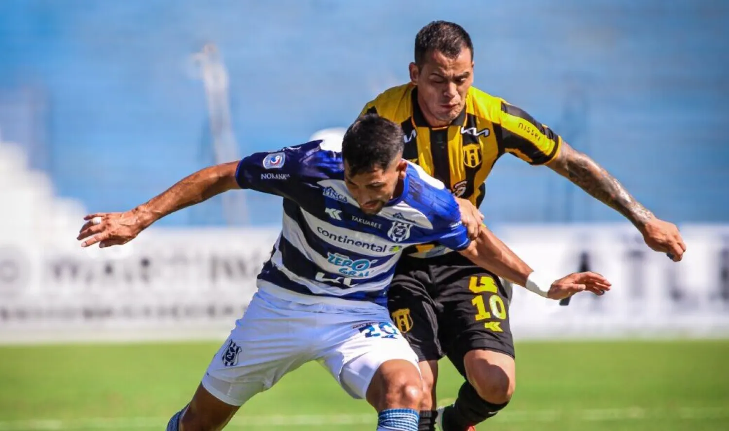 El puntero Guaraní visita a Sportivo 2 de Mayo en el Río Parapití
