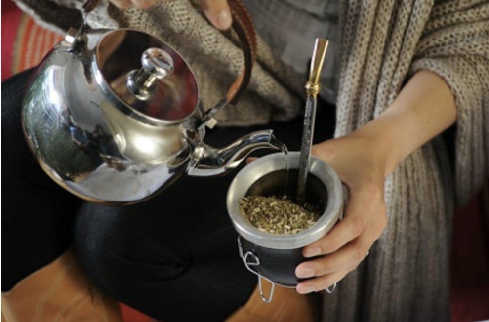 Sabías que tomar mate en ayunas acelera el metabolismo