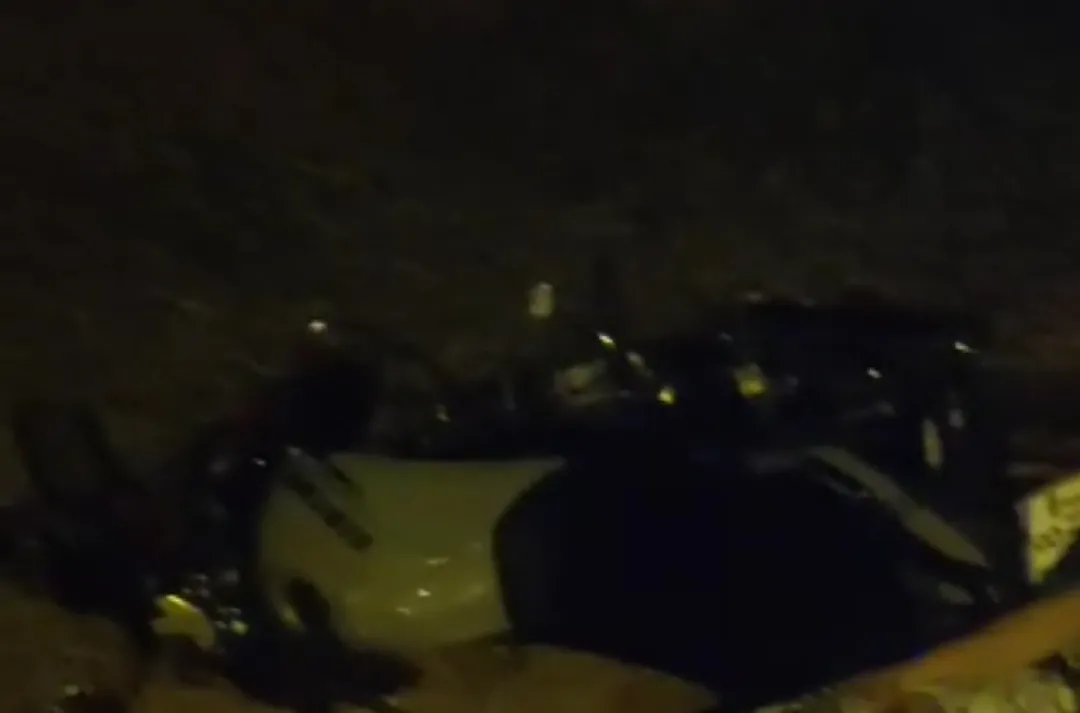 Ocupantes de una motocicleta mueren tras chocar contra un caballo en Bella Vista Norte