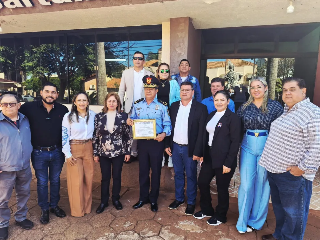 Junta Departamental homenajea a jefe de la Policía Nacional en Amambay