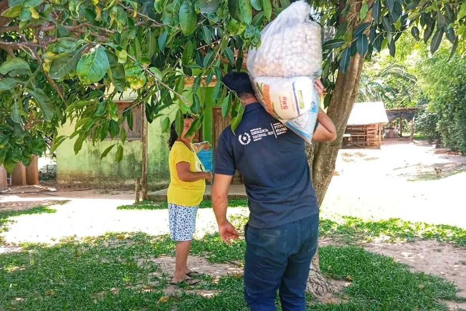 Gobernación de Guairá y la SEN brindan asistencia humanitaria en el IV Departamento