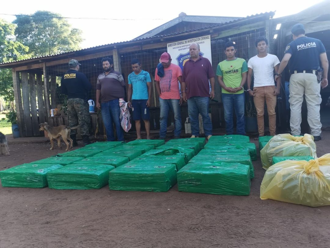 Operativo policial tomó de sorpresa a banda de extorsionadores e incautaron 573 kilos de marihuana