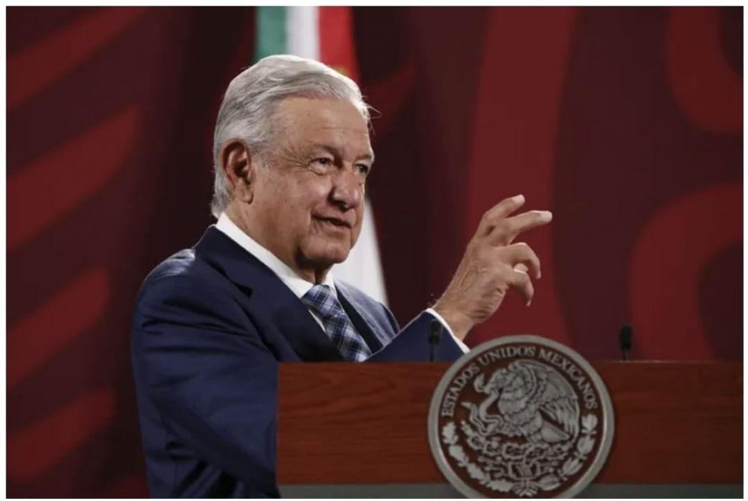 Presidente de México promete resolver este año el caso Ayotzinapa