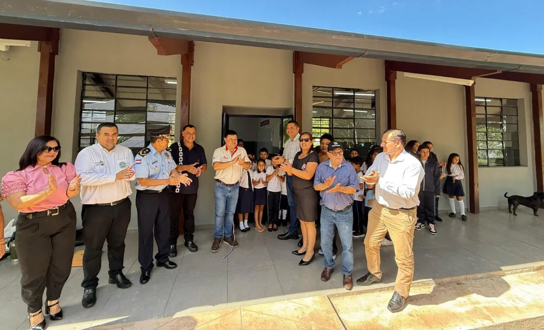 Gobernación inaugura mejoras en la escuela Fulgencio R. Moreno de Capitán Bado