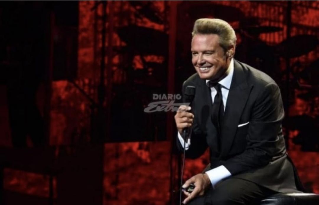40 años de trayectoria celebran los fans de Luis Miguel