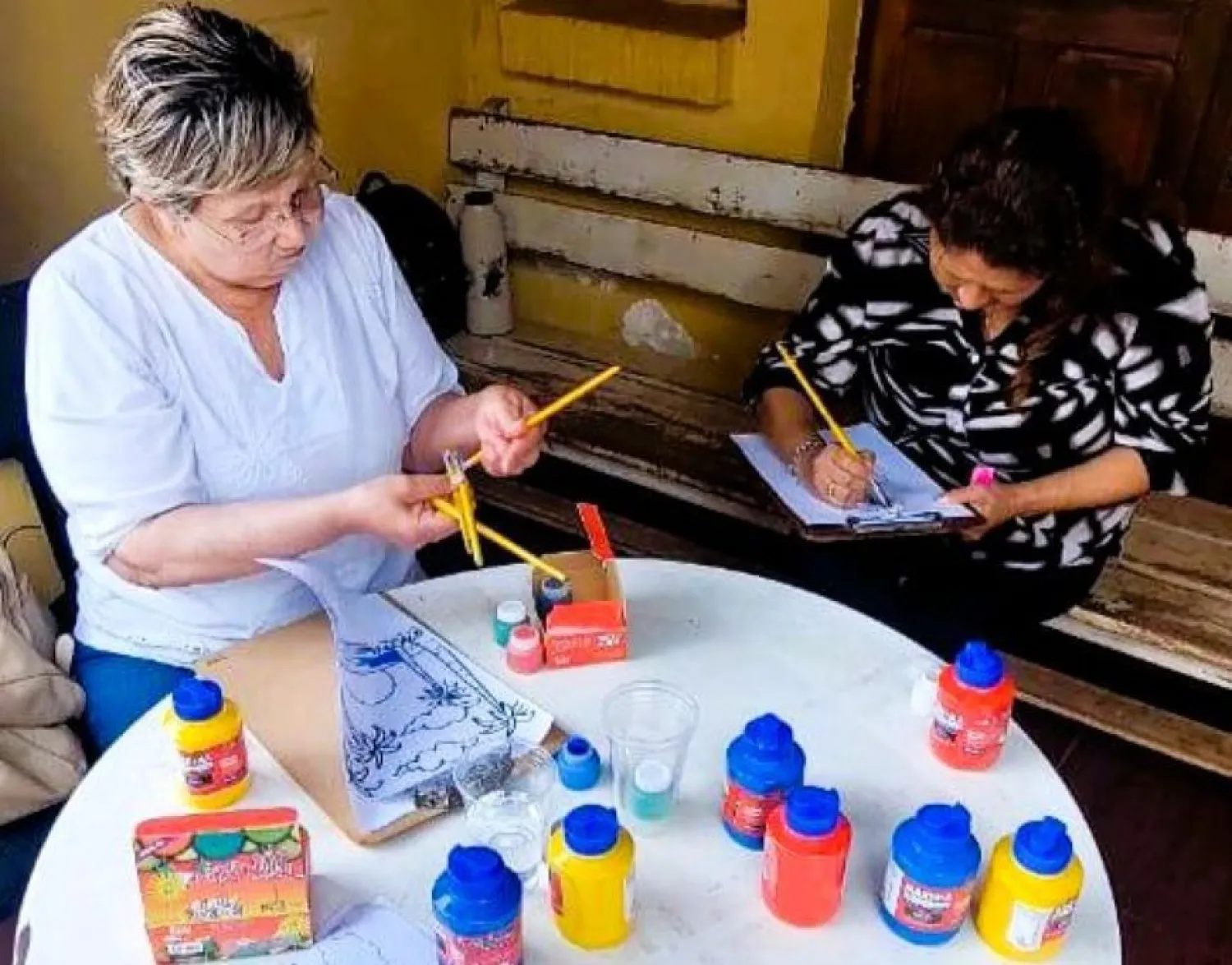 Salud promueve espacios activos para personas mayores en Encarnación