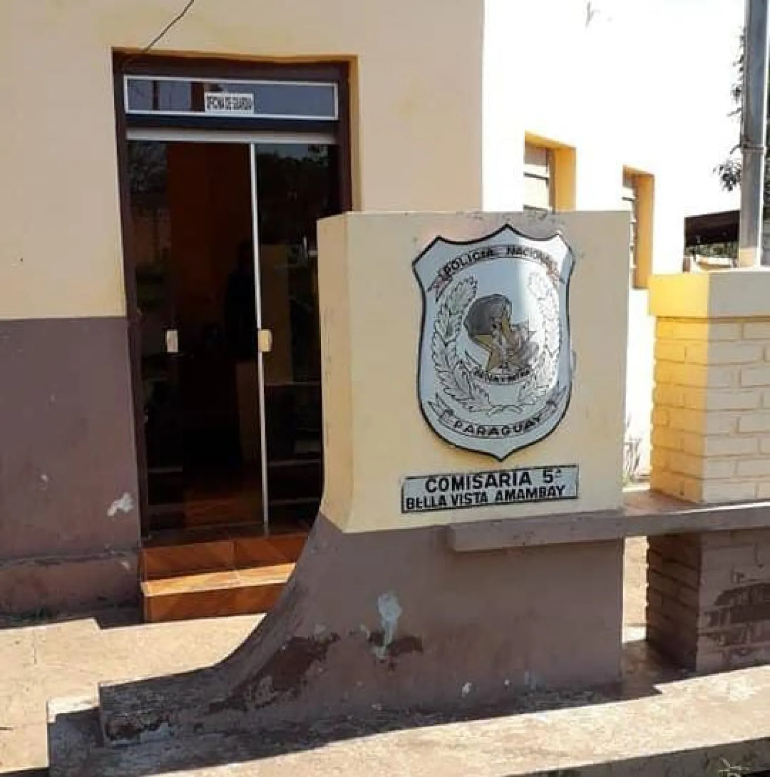 Asaltan a un guardia de seguridad frente a una casa de cambios en Bella Vista Norte