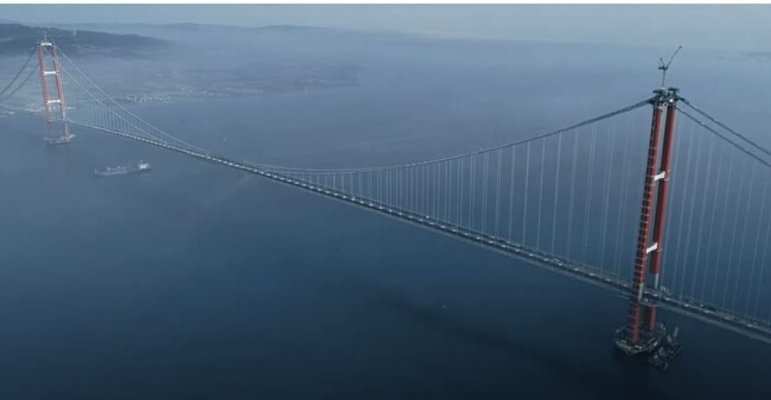 Nuevo puente récord que conecta Asia y Europa