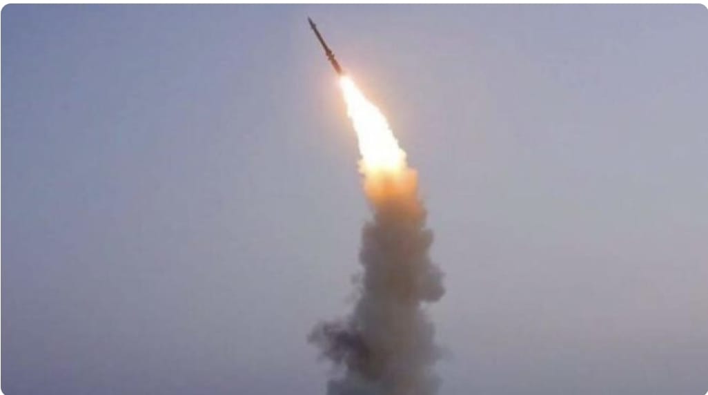 Corea del Norte dispara dos misiles balísticos de corto alcance