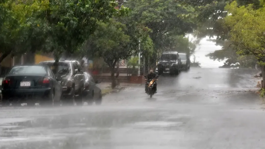 Martes con lluvias y tormentas eléctricas para gran parte del país