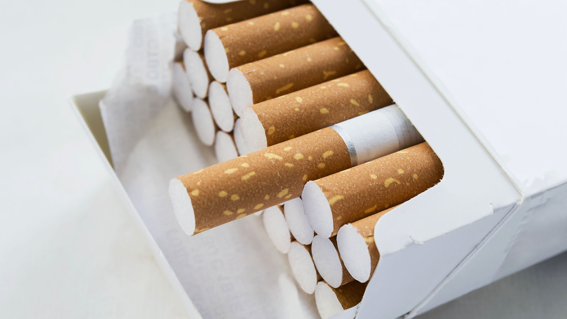 Decomisan más de 2 millones de cigarrillos paraguayos de contrabando en Brasil