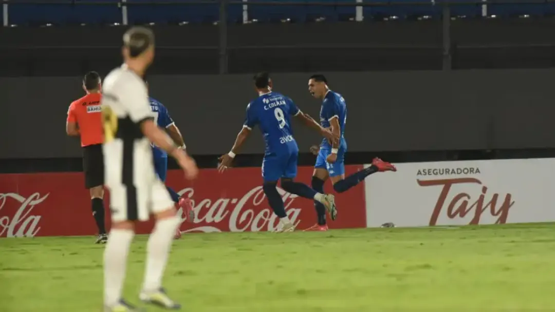 Nacional sorprende a Olimpia y lo aleja de la punta