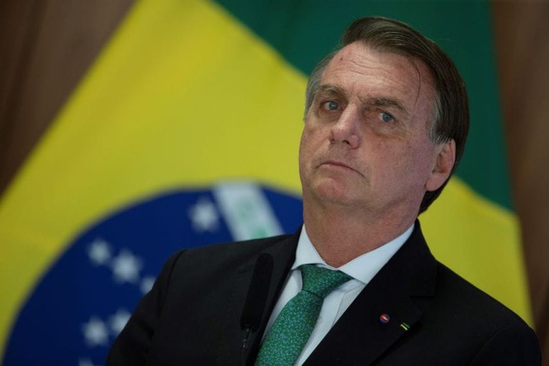 Bolsonaro en contra de cerrar aeropuertos