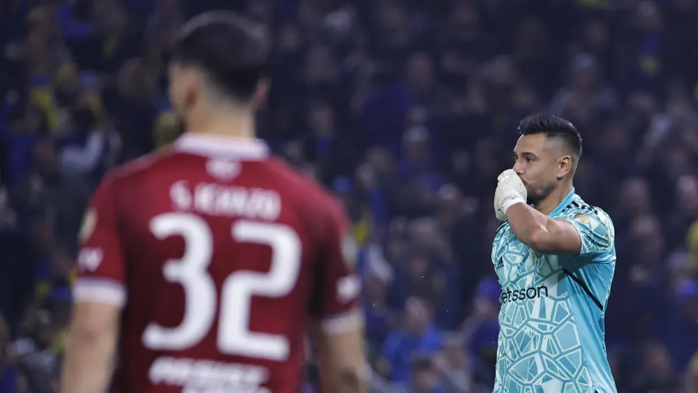 Boca pasó a cuartos con la ruleta de los penales