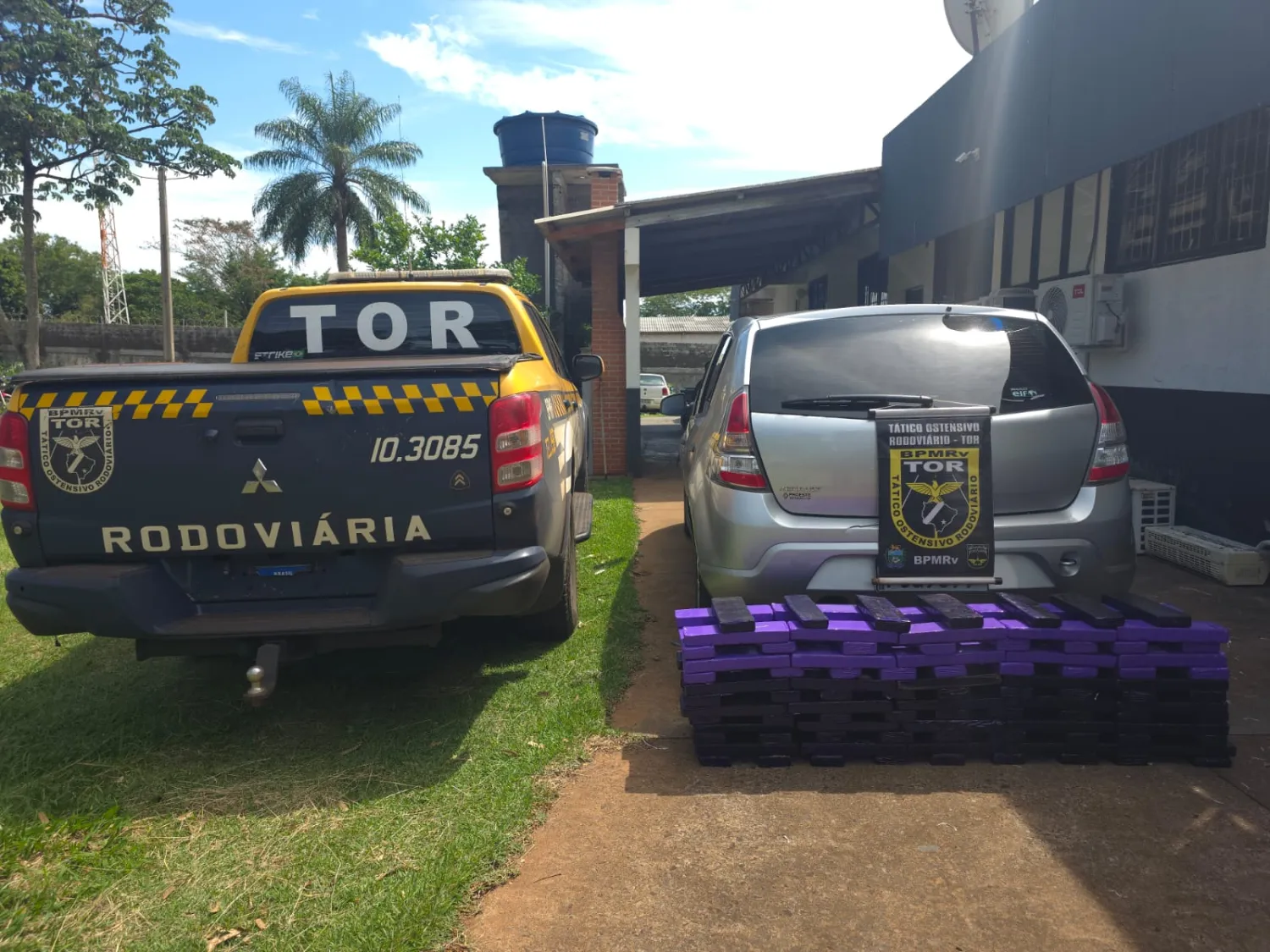 Policía Militar de Rodoviária decomisa más de 100 kg de marihuana en Tacuru