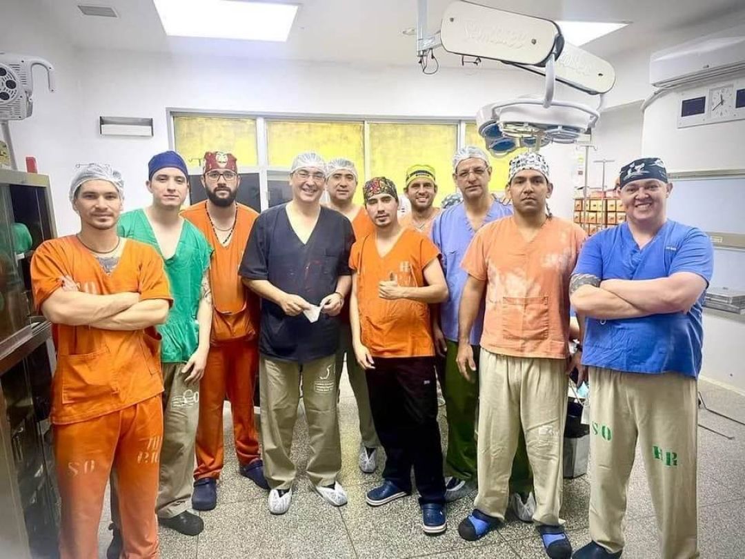 Equipazo del Hospital Regional completó 45 cirugías en tiempo récord