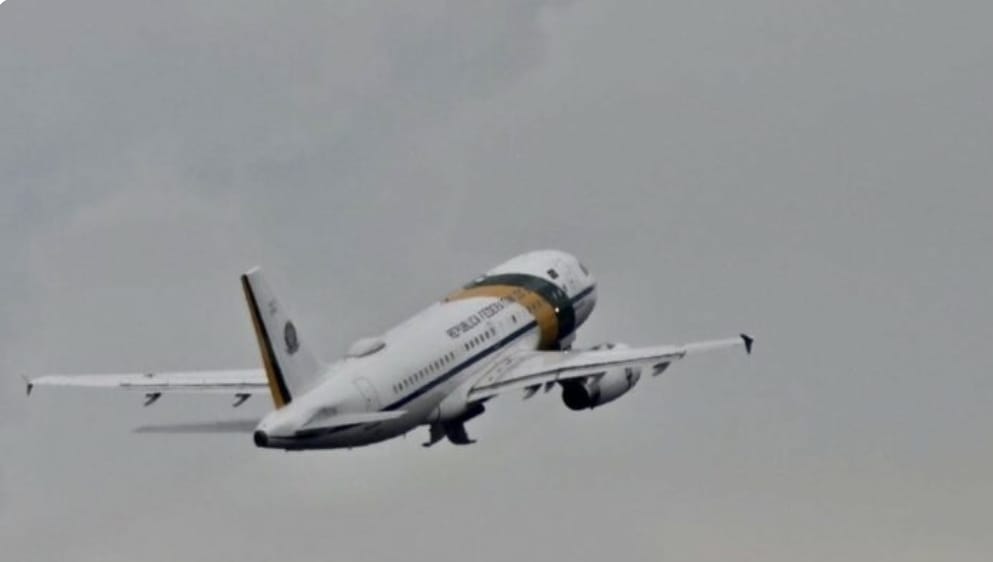 Bolsonaro deja Brasil rumbo a EE.UU. dos días antes de concluir mandato