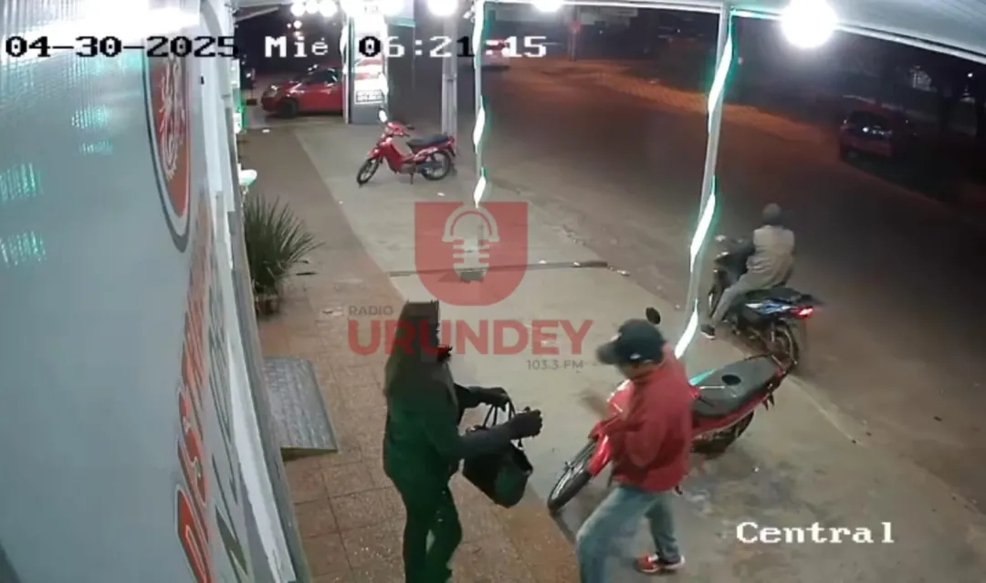 Asaltantes roban motocicleta a funcionaria de farmacia en Pedro Juan Caballero