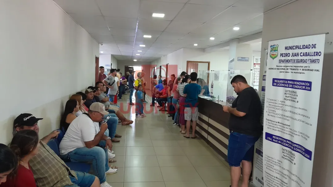 Municipalidad de PJC registra importante afluencia para la renovación de registros de conducir
