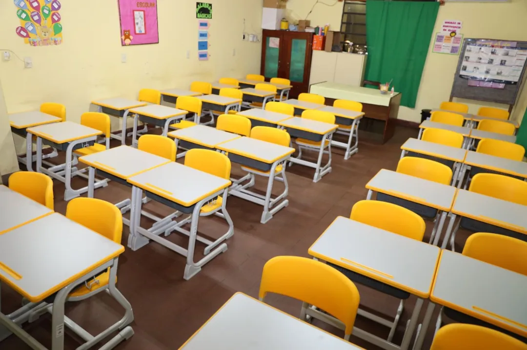El 94% de muebles escolares fueron entregados a instituciones priorizadas