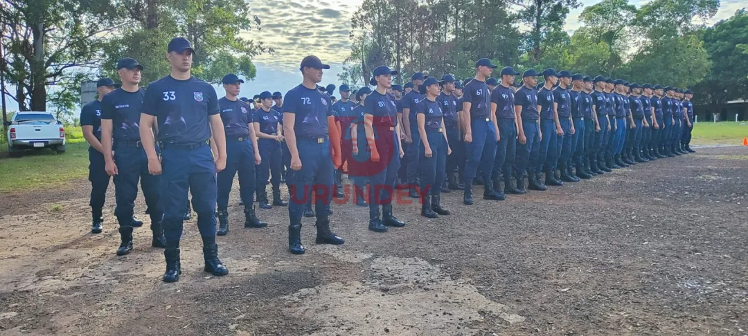 Más de 100 policías egresan como agentes antidisturbios en Amambay