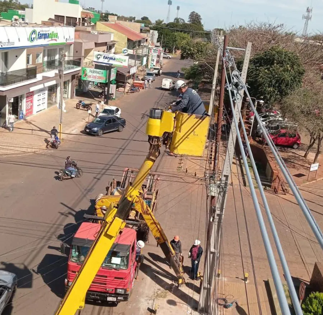 ANDE anuncia corte temporal de energía en el barrio General Díaz de PJC por cambio de cableado