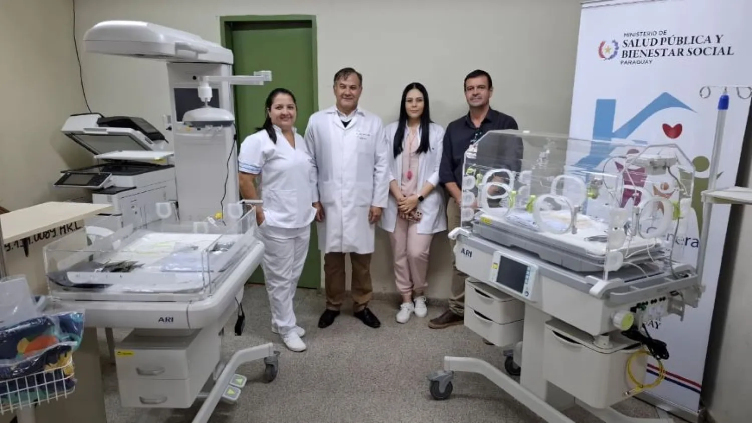 Hospital General de Luque recibe nuevos equipos para UTI Neonatal