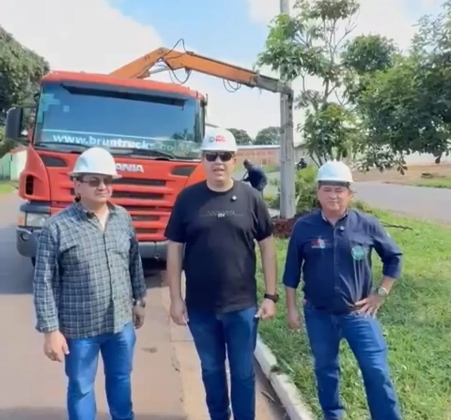 Gobernador anuncia 4.000 metros de iluminación en las avenidas José Berges y Fernando de la Mora