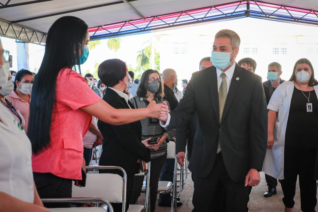 Abdo inauguró obras de Salud en Central
