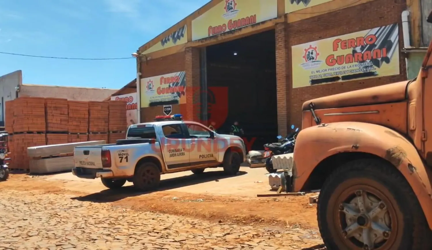 Asaltantes roban G. 15 millones de local de materiales de construcción en Pedro Juan Caballero