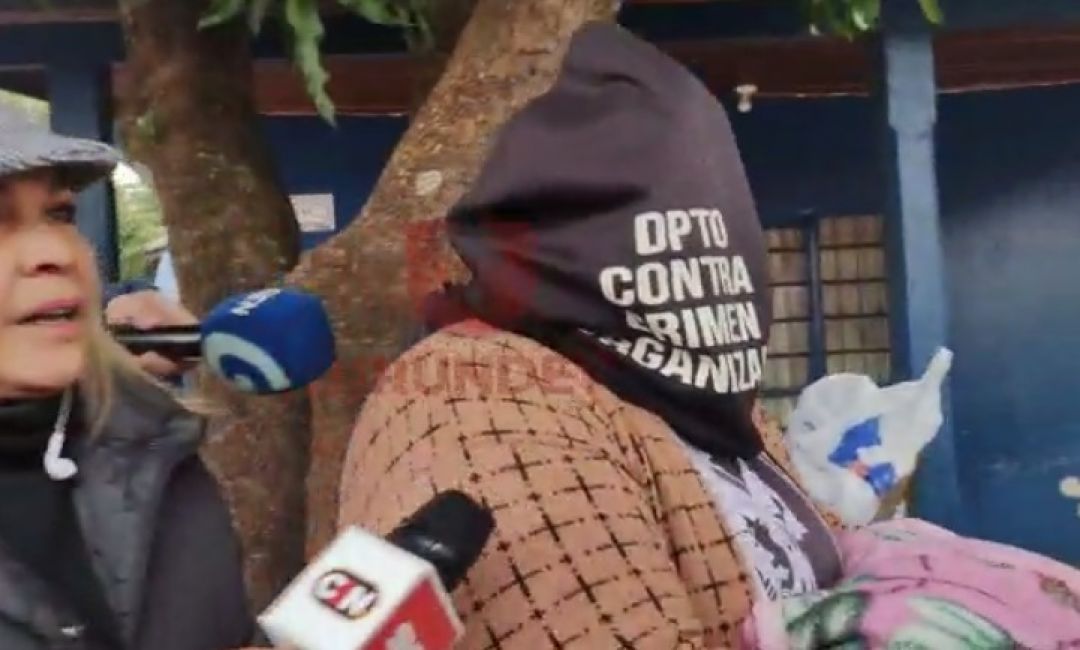 "Estaba en el lugar equivocado", dijo abogado de mujer detenida en allanamiento