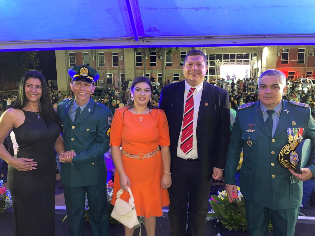 Policía militar brasileño agradeció presencia de Juancho Acosta en acto de graduación
