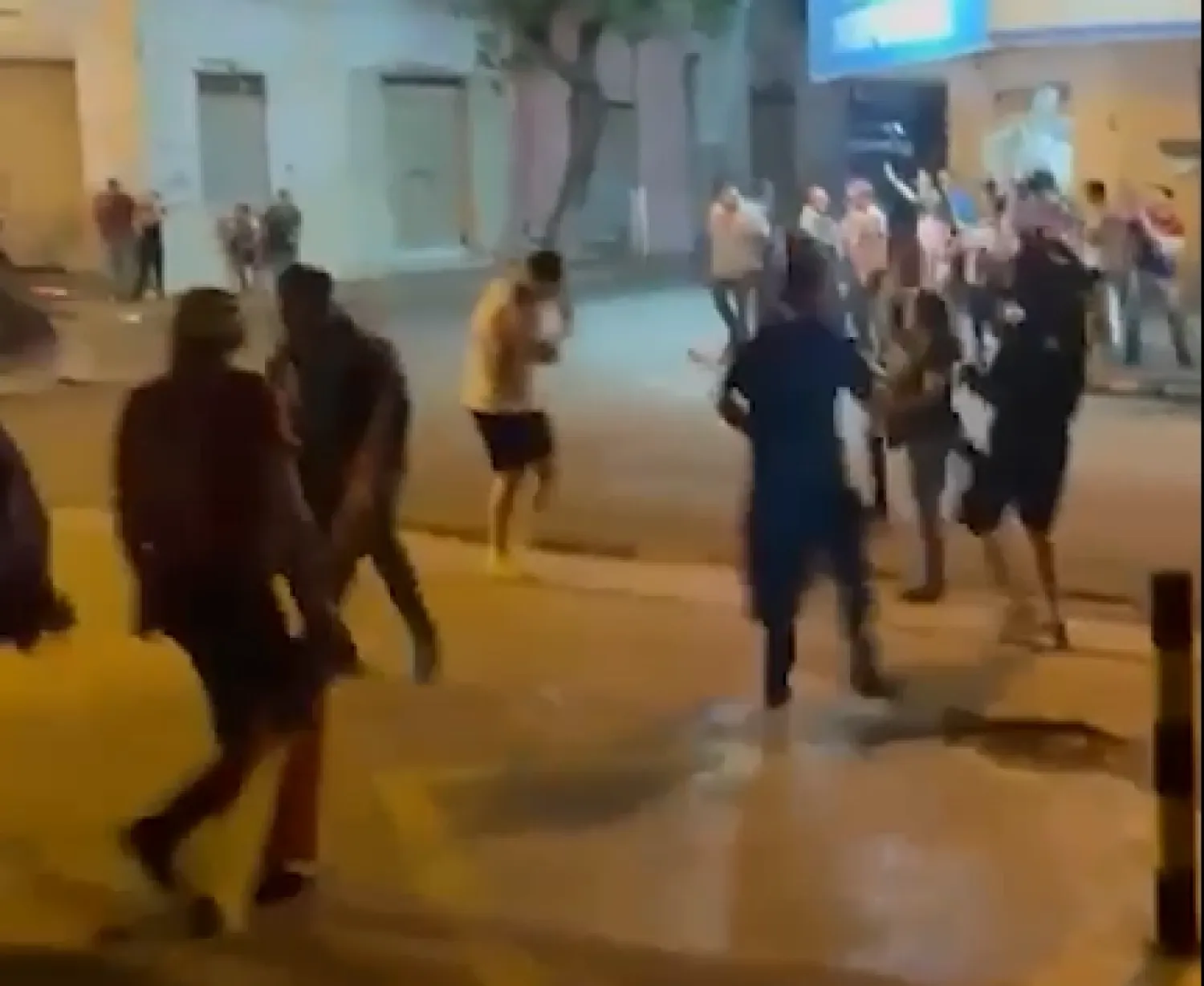 Manifestantes incidentaron la marcha de la “Generación Z” con ataques y violencia en Asunción