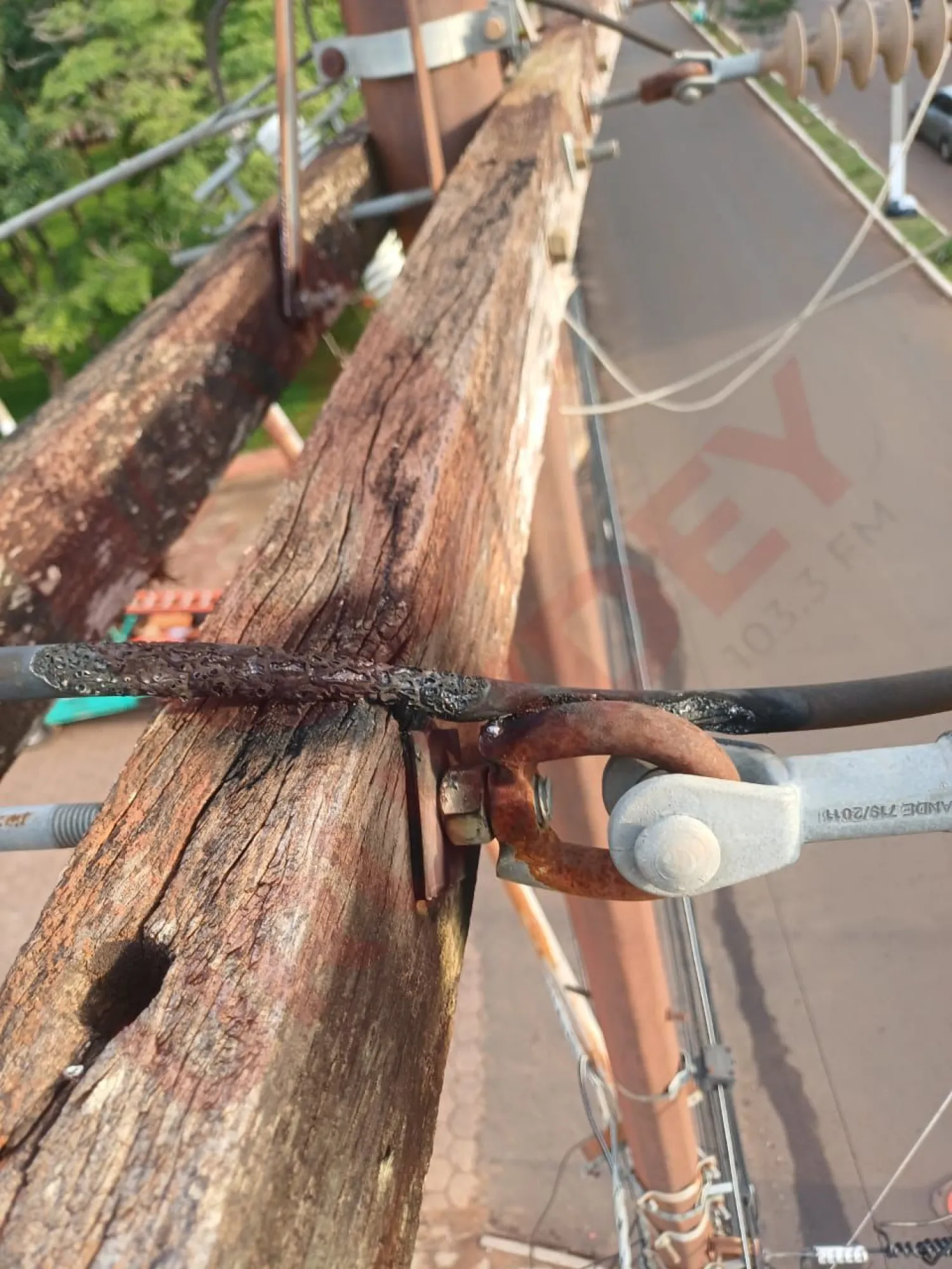 Desperfecto eléctrico deja sin energía a varios barrios de Pedro Juan Caballero