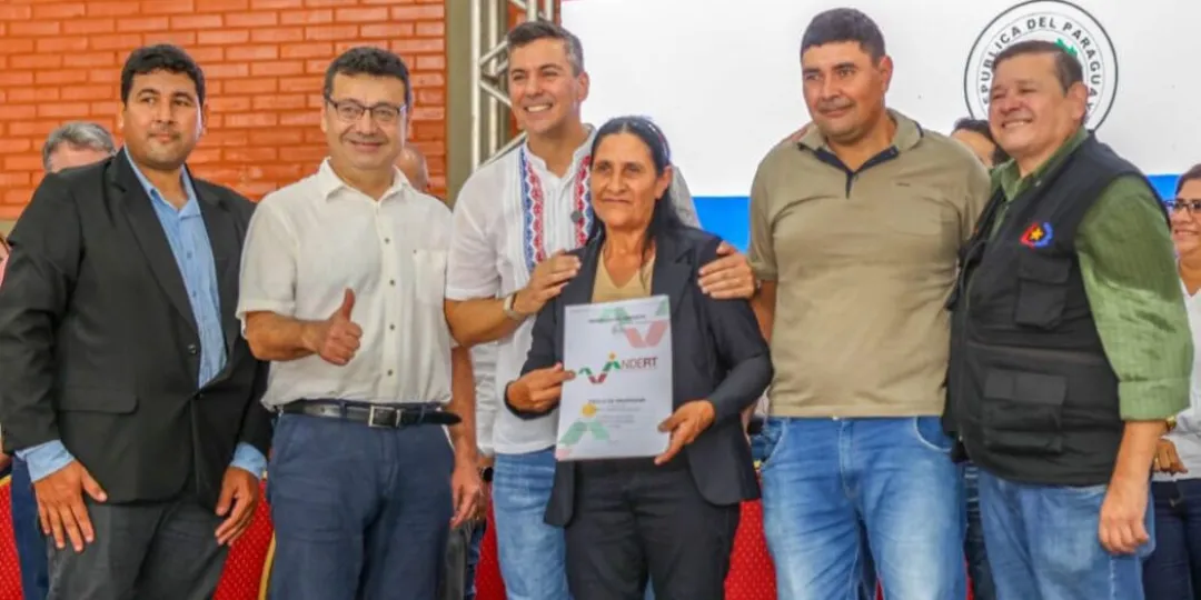 Histórica entrega de títulos de propiedad en San Pedro