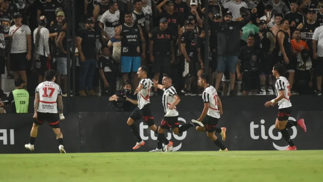 Libertad vence en la agonía a Olimpia y estira su ventaja en la cima