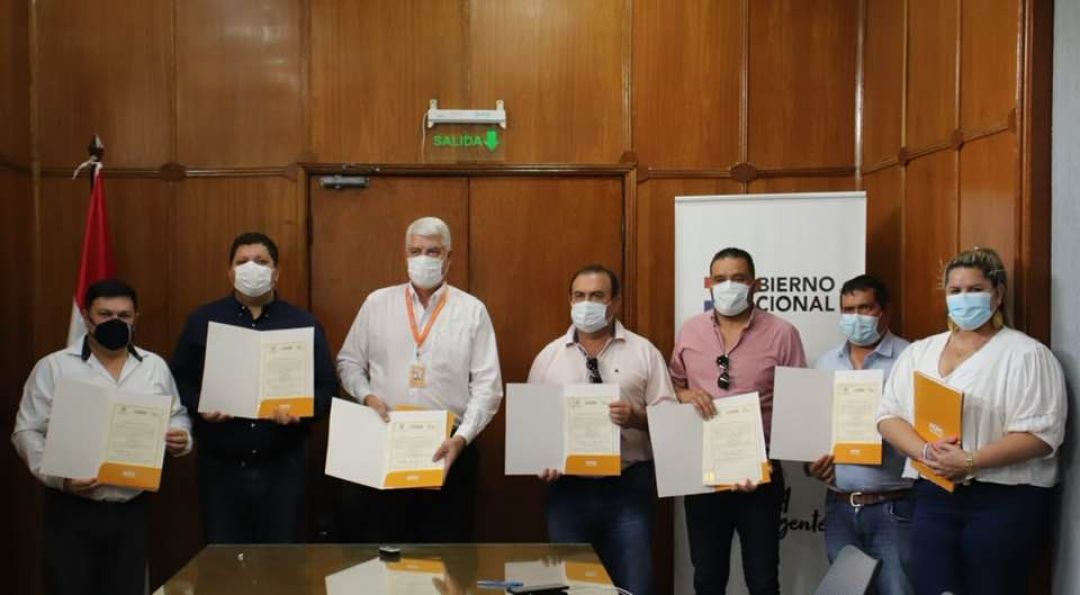 Convenio entre MOPC, el diputado Acosta e intendentes de Amambay planea construcción de rutas y puentes