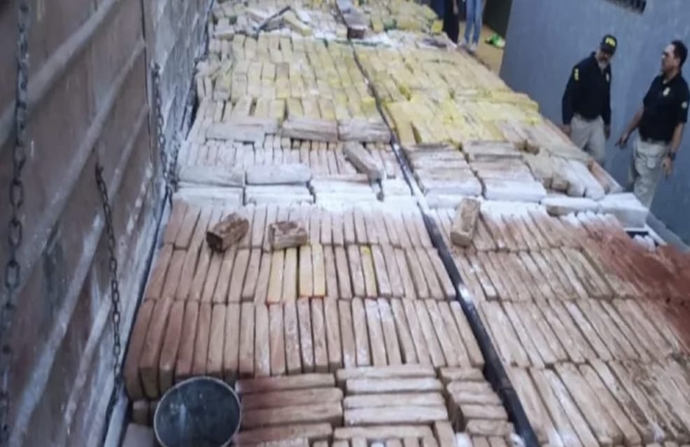 Camionero paraguayo cae con tres toneladas de droga en Brasil